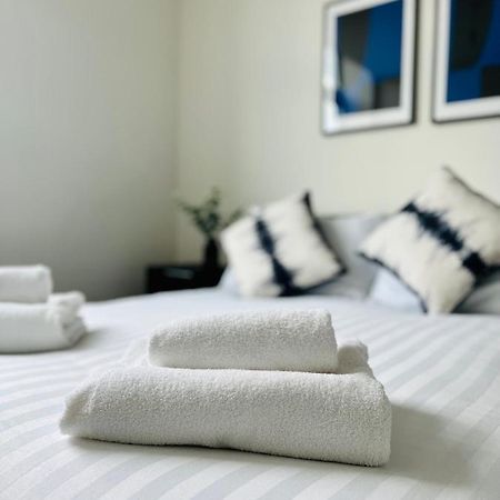 Fabulous One Bedroom Apartment Near Old Trafford Stadium Manchester Exterior photo